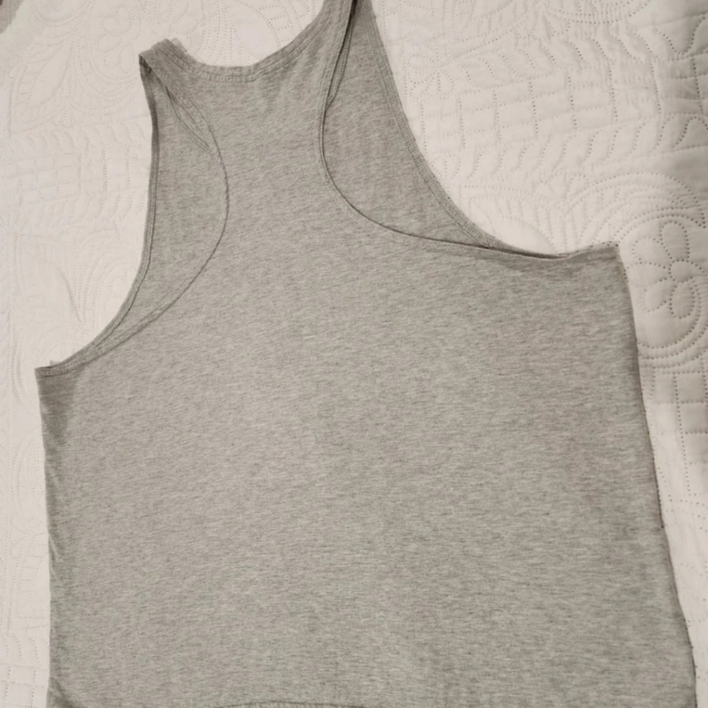 Workout tank - Picture 2 of 2